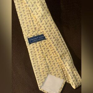 Vineyard Vines Yellow Sloan Urinal Tie